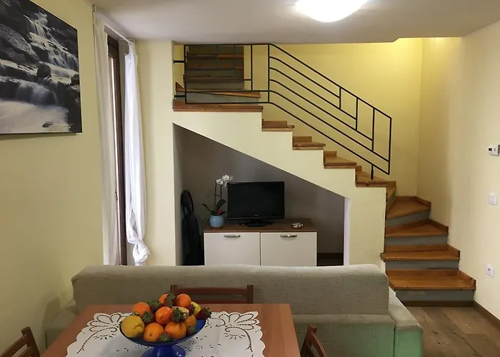 La Maison Di لا تْويلي